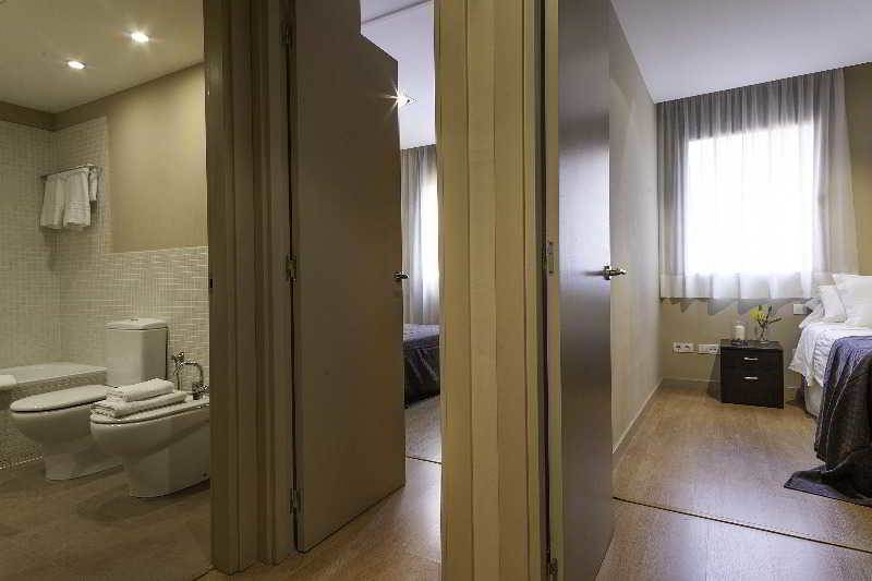 Short Stay Group Camp Nou Serviced Apartments Barcelona Exterior foto