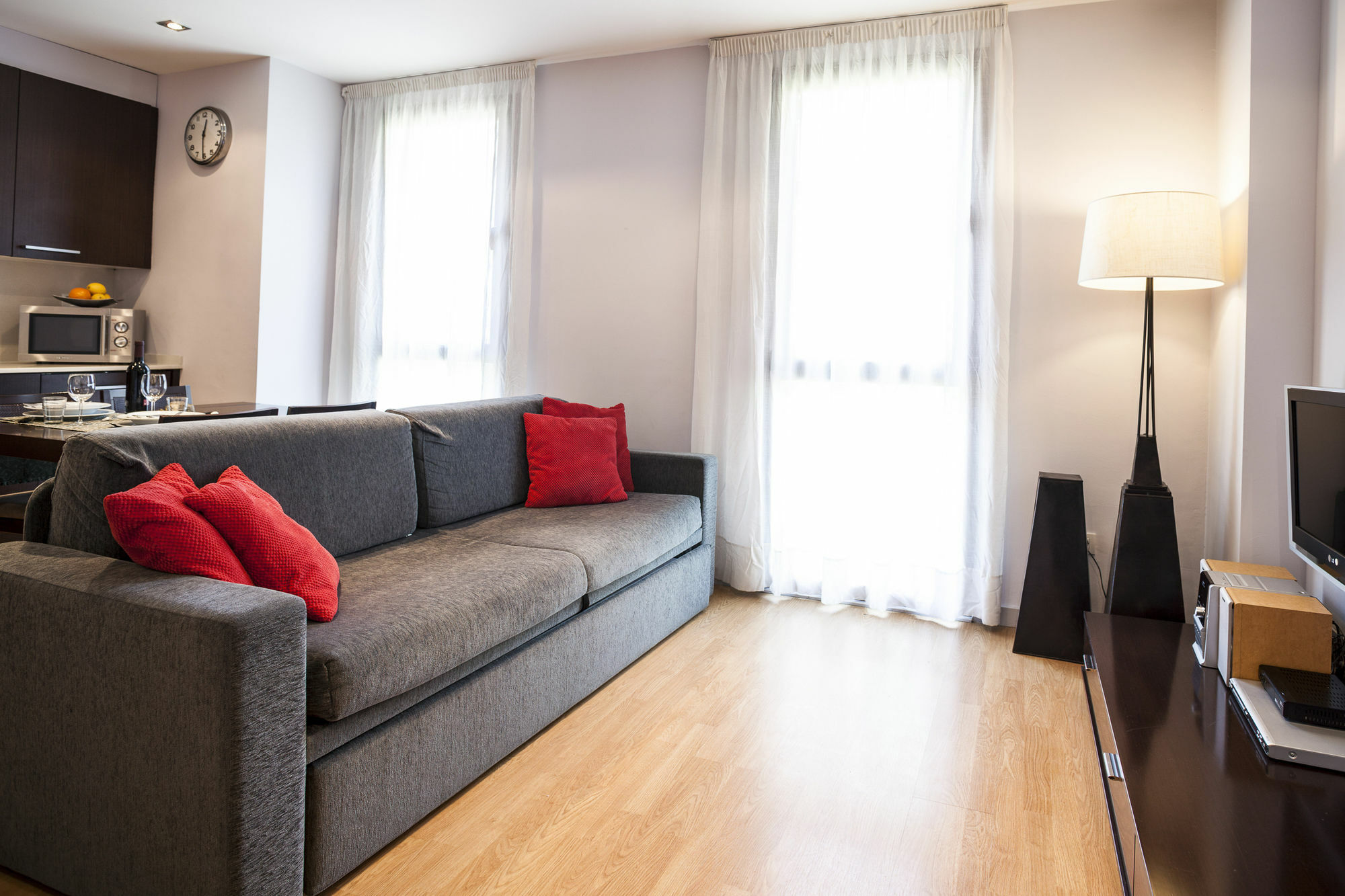 Short Stay Group Camp Nou Serviced Apartments Barcelona Exterior foto