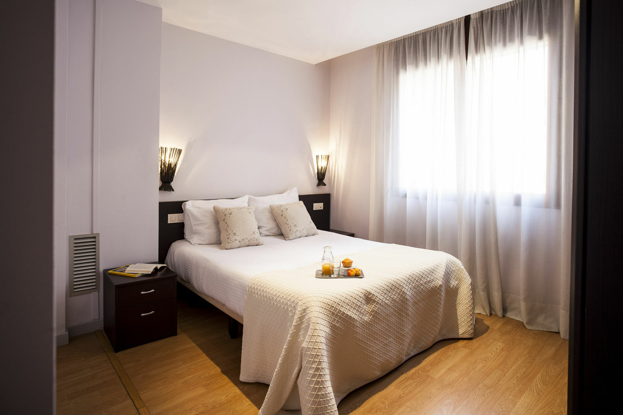 Short Stay Group Camp Nou Serviced Apartments Barcelona Exterior foto